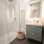 Bright With Sea View In Lägenhet *